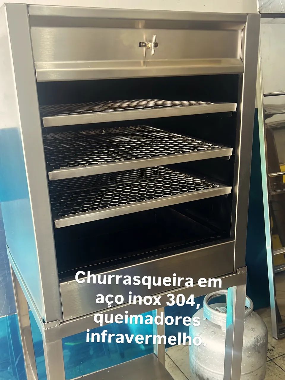 Churrasqueira em aço inox!