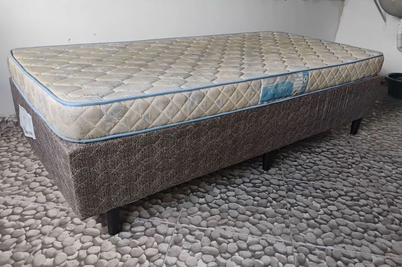 Cama com Colchão "Solteiro"