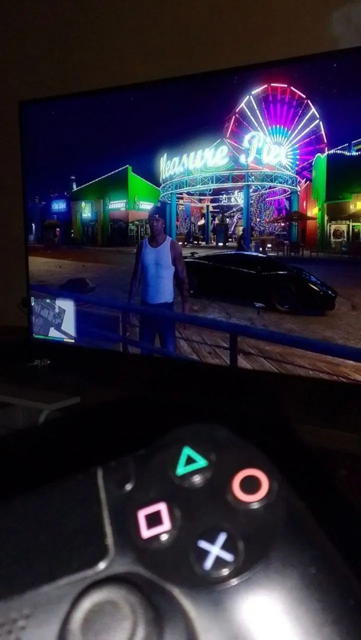 GTA V - PS4 - Foto 2