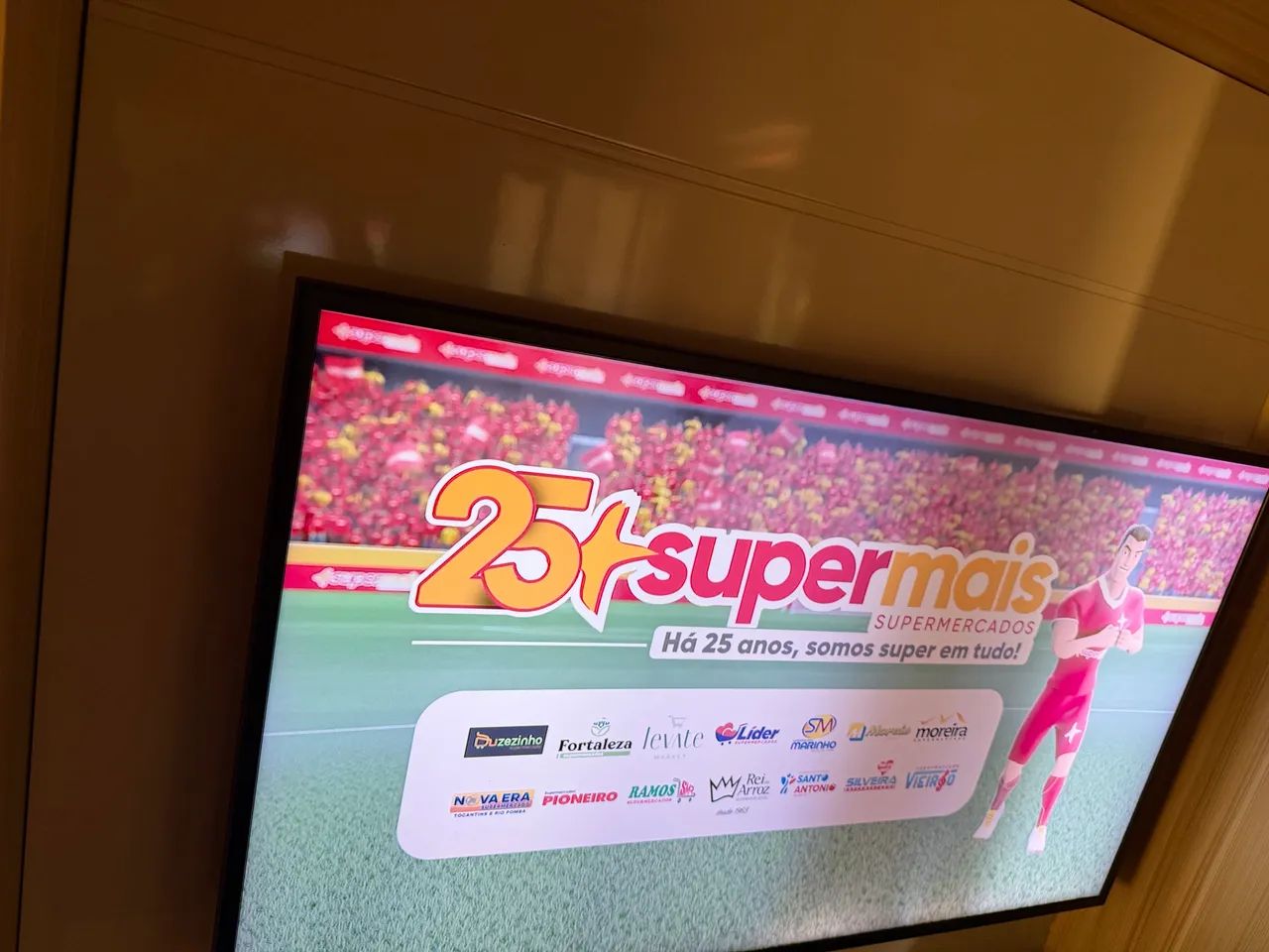 Vendo tv Samsung 4 k 40 polegadas  - Foto 2
