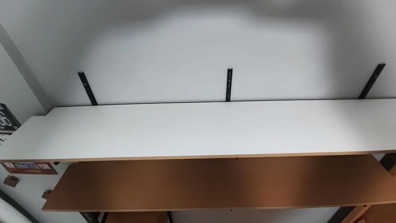 Mesa escrivaninha e prateleiras  - Foto 3