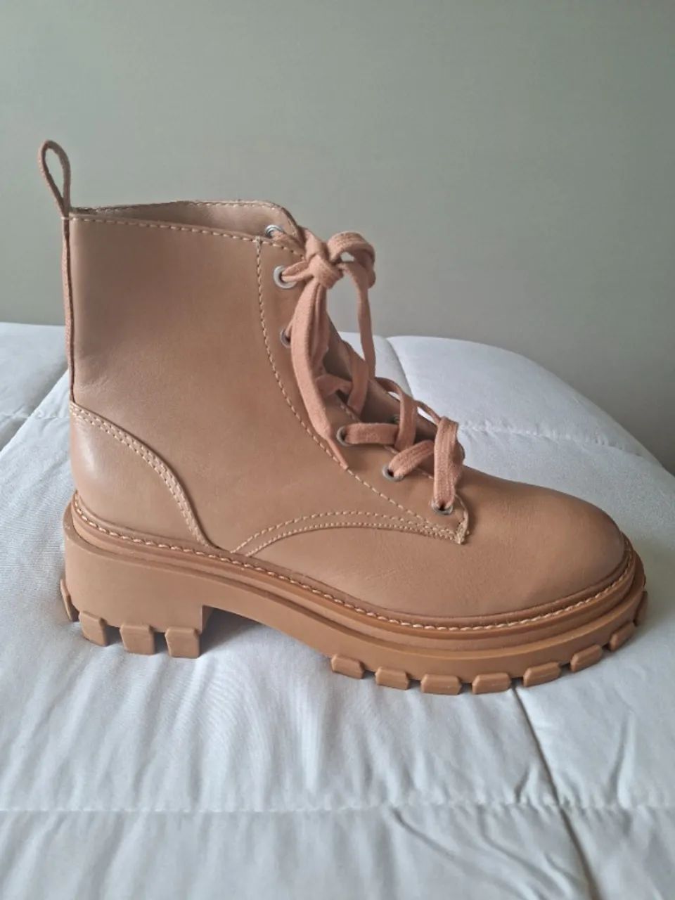 Bota Schutz