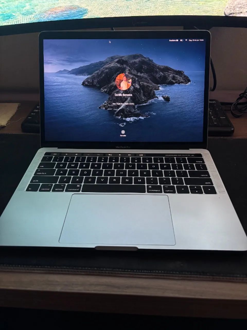 MacBook Pro 13" Cinza Espacial i5 8GB 512GB SSD TouchBar - Foto 3
