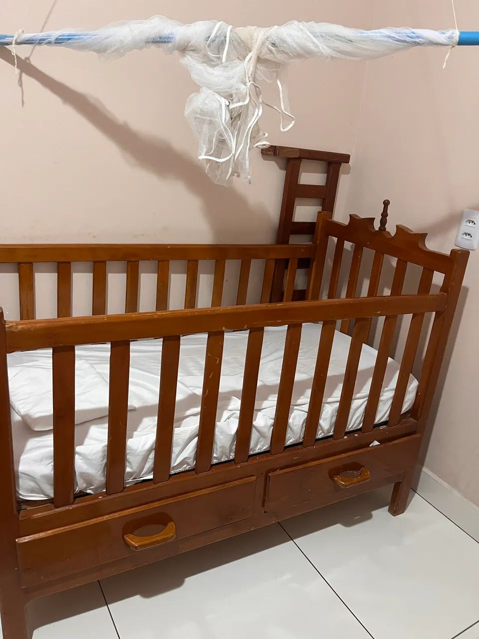 Berço em madeira
