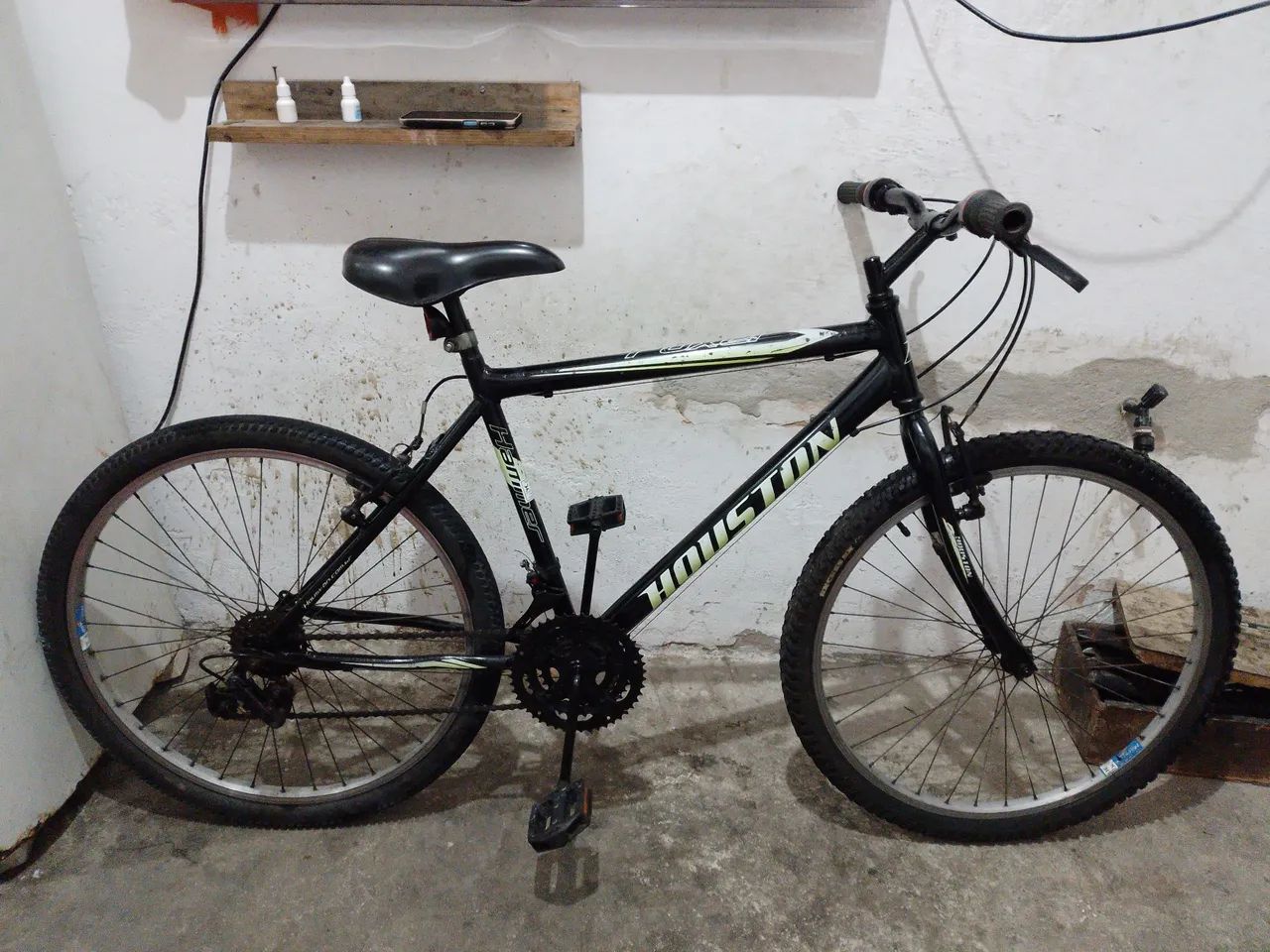 Bicicleta Houston com marchas aro 26