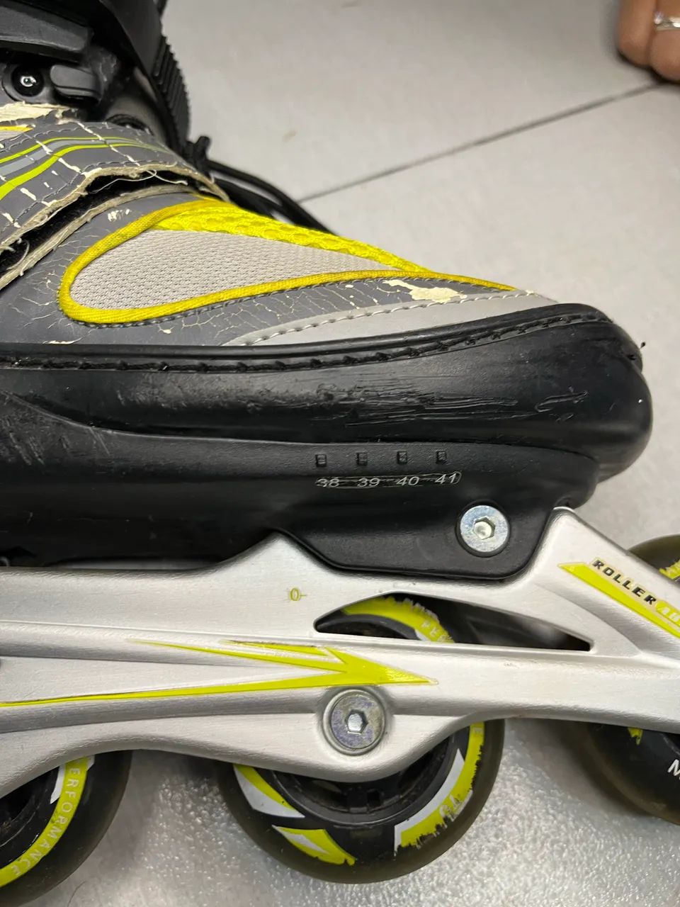 Patins Inline JJ Jones Regulável com kit proteção- Pouco Usado - Foto 2