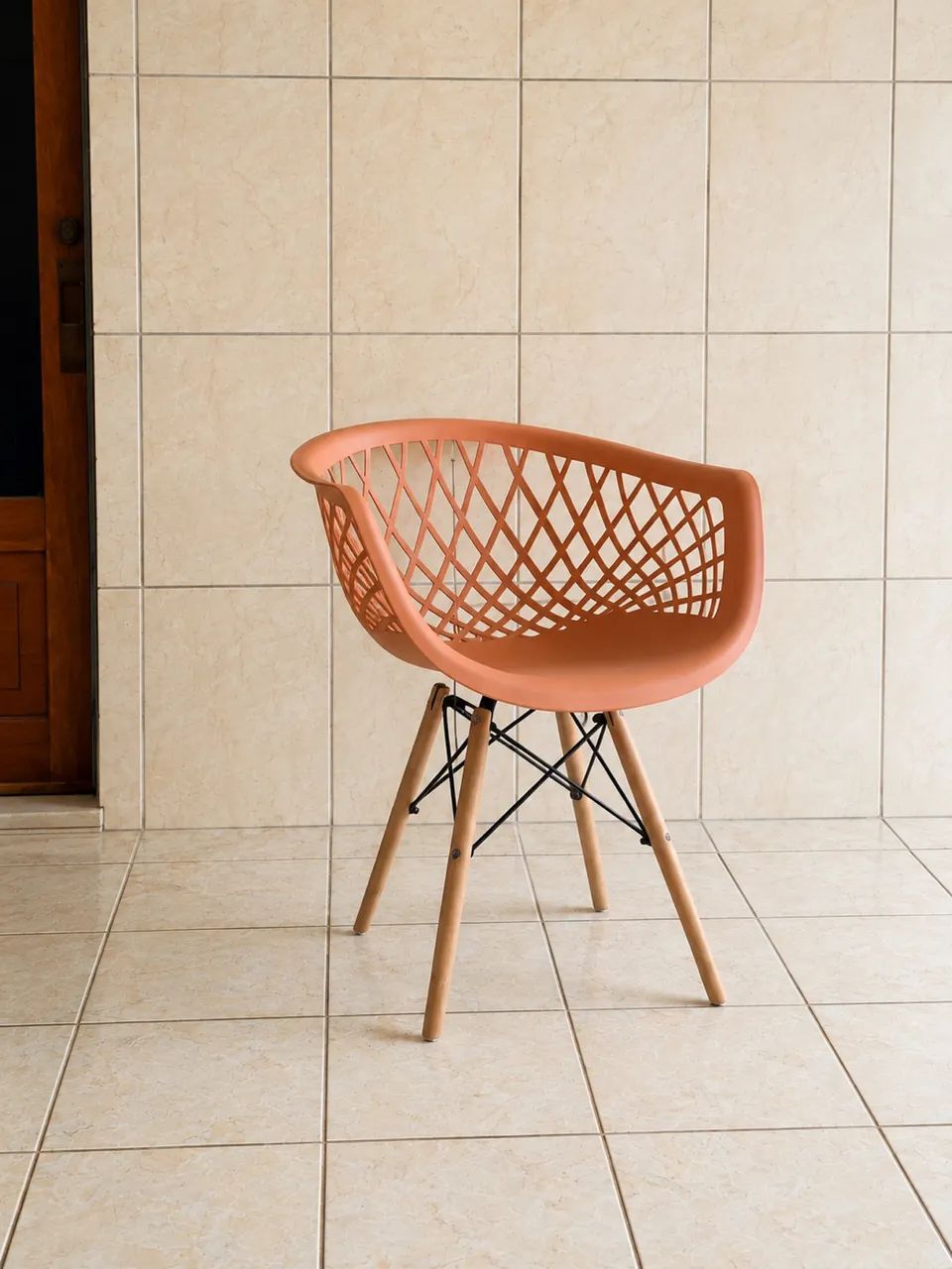 Par de cadeiras Eames com Braços Terracota