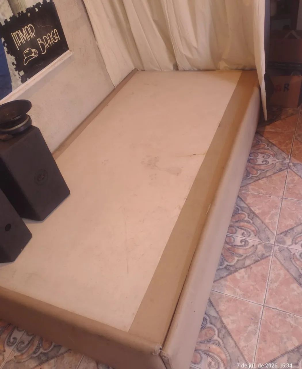 220,00 Cama solteiro  com baú gaveta forrada couro.  - Foto 5