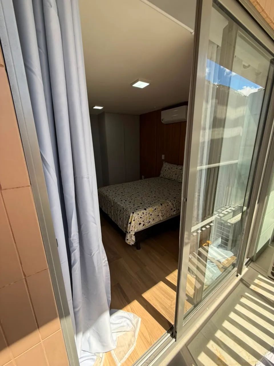 Flat mobiliado 150m da PRAIA