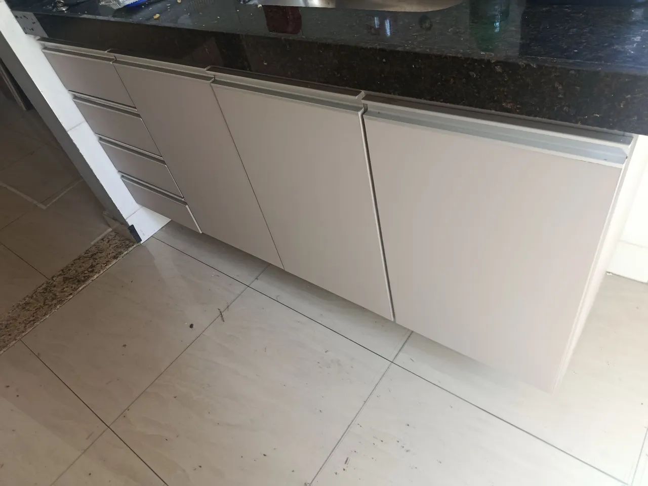 Plotagem em Móveis, Geladeiras, Portas e Parede - Foto 5