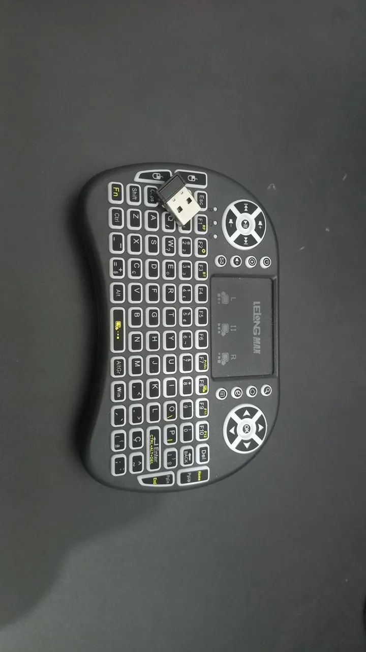 Projetor HY300 Seminovo + Teclado Wireless (Substitui Controle) - Foto 3