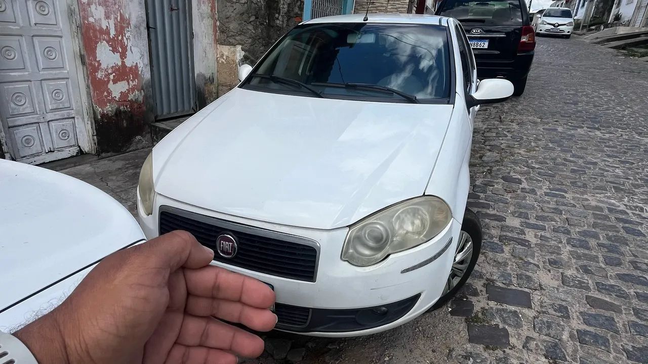 Fiat Siena Siena TETRAFUEL 1.4 mpi Fire Flex 8v 4p 2012