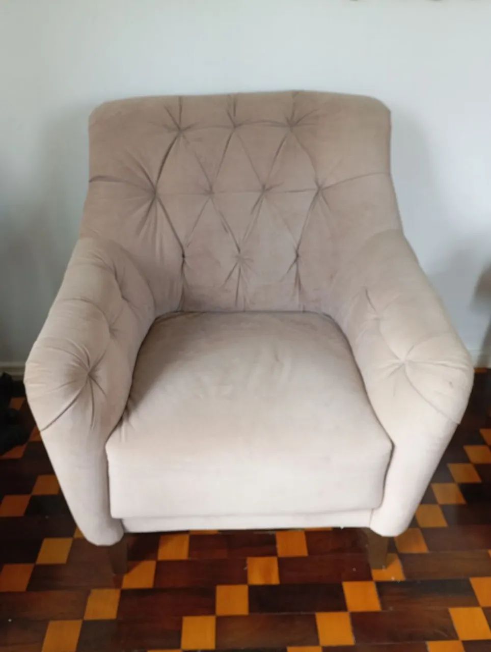 Poltrona estofada clássica - Foto 4