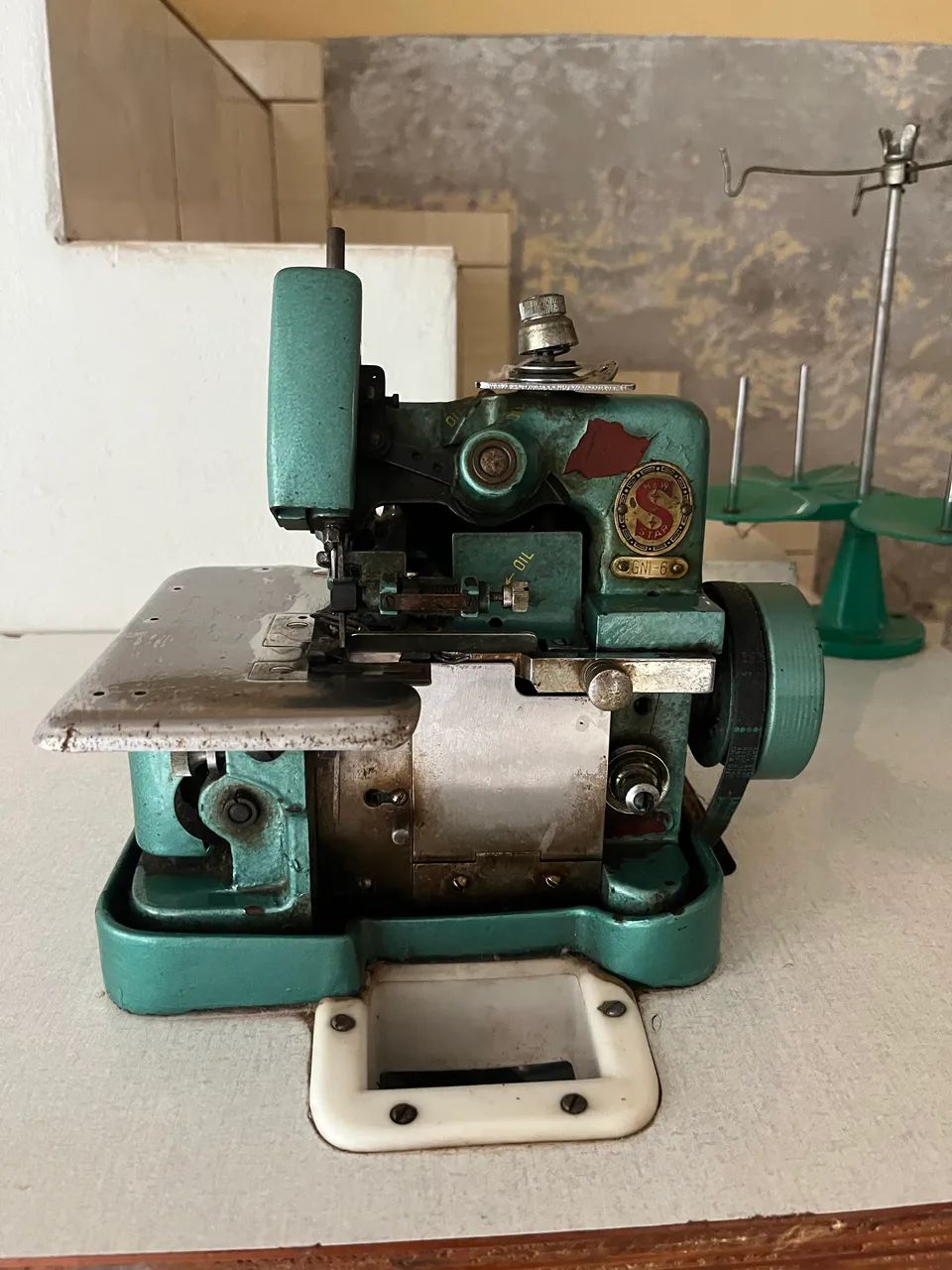 Máquina de costura overlock  - Foto 5