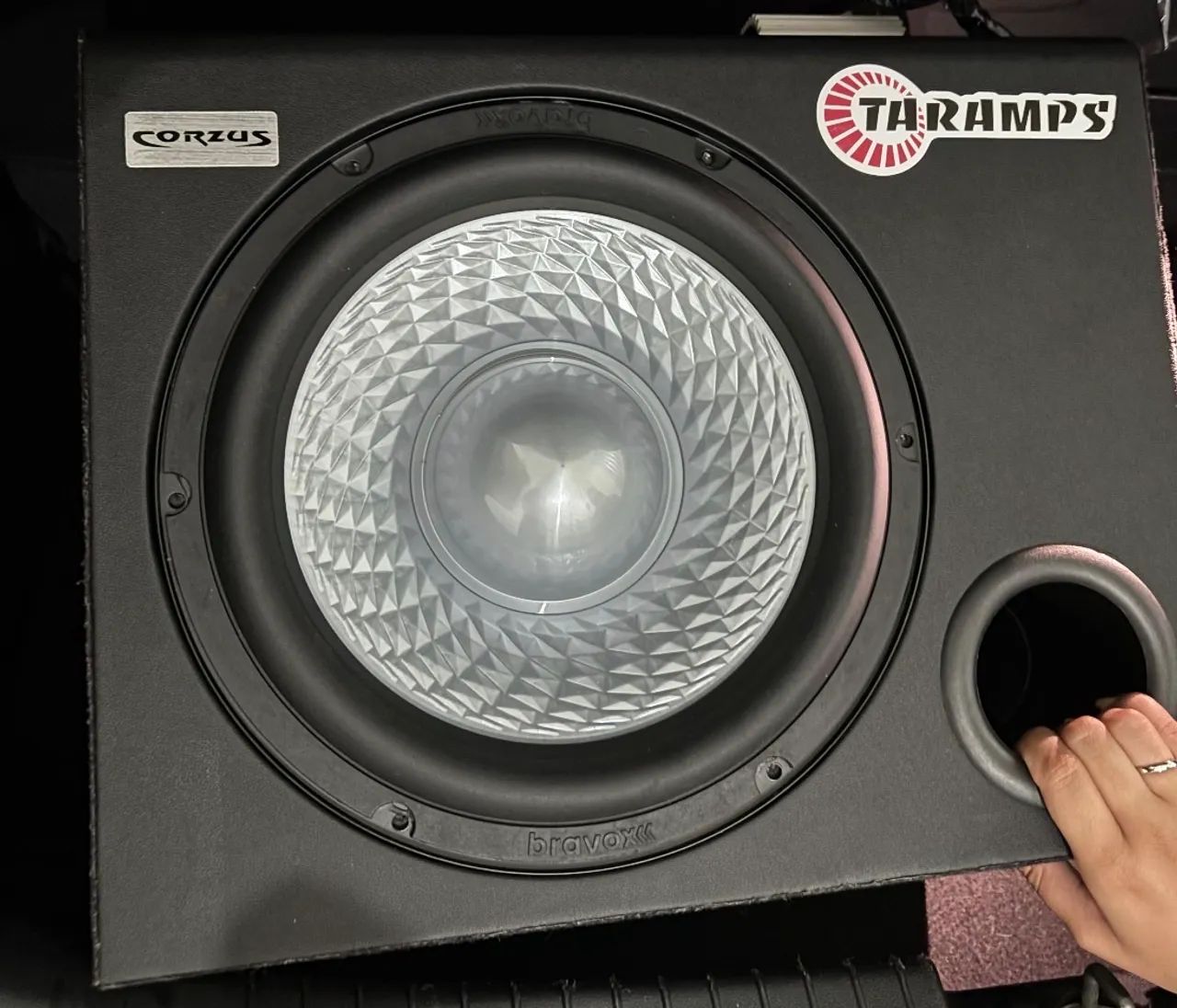 Subwoofer UXP500 completo com caixa e módulo - Foto 2