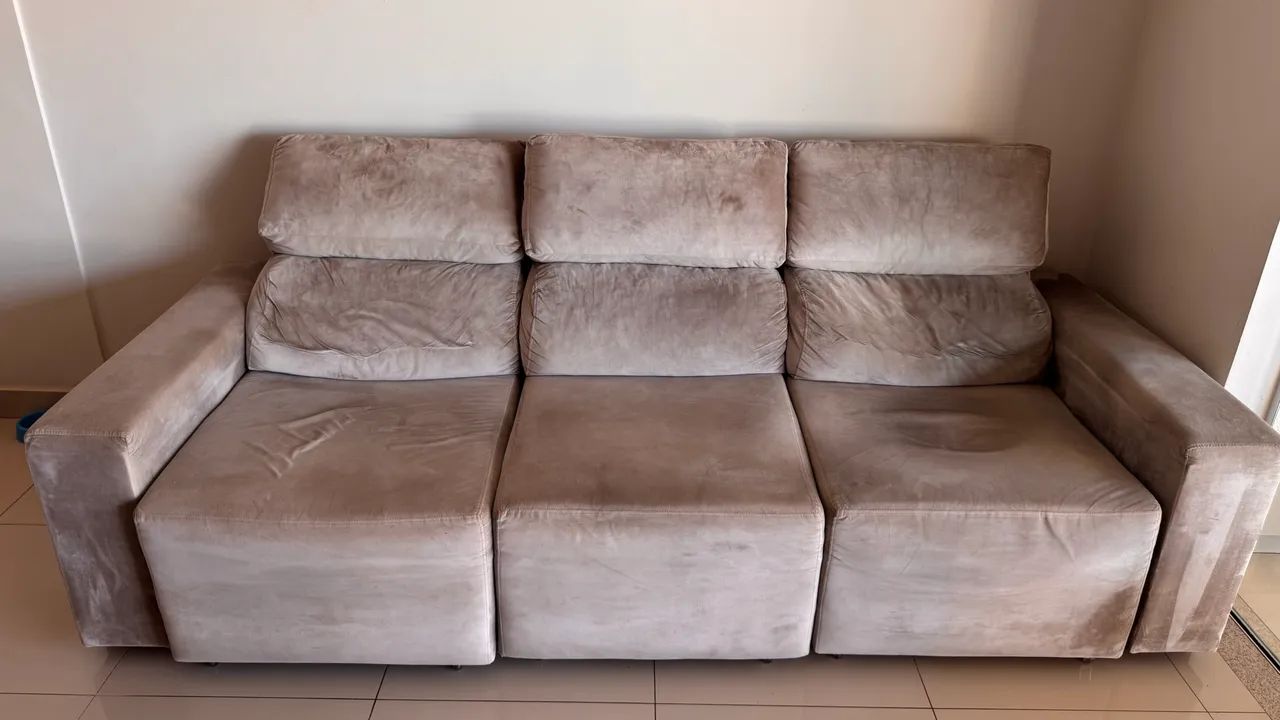 Sofá Retrátil Cinza 3 Lugares  - Foto 4