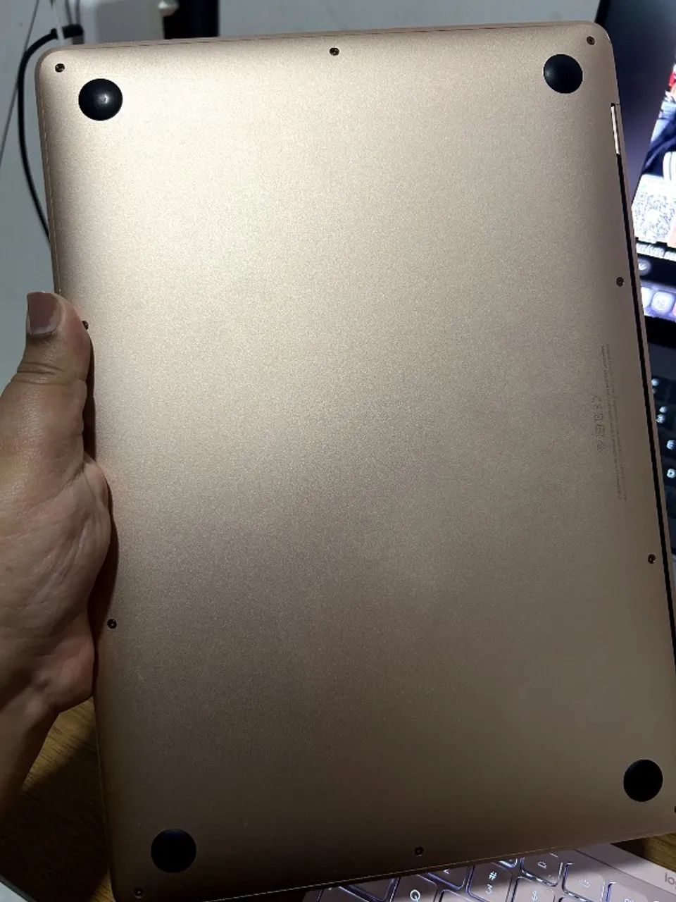 MacBook Air M1 2020 | 8GB RAM | 256GB SSD | Excelente