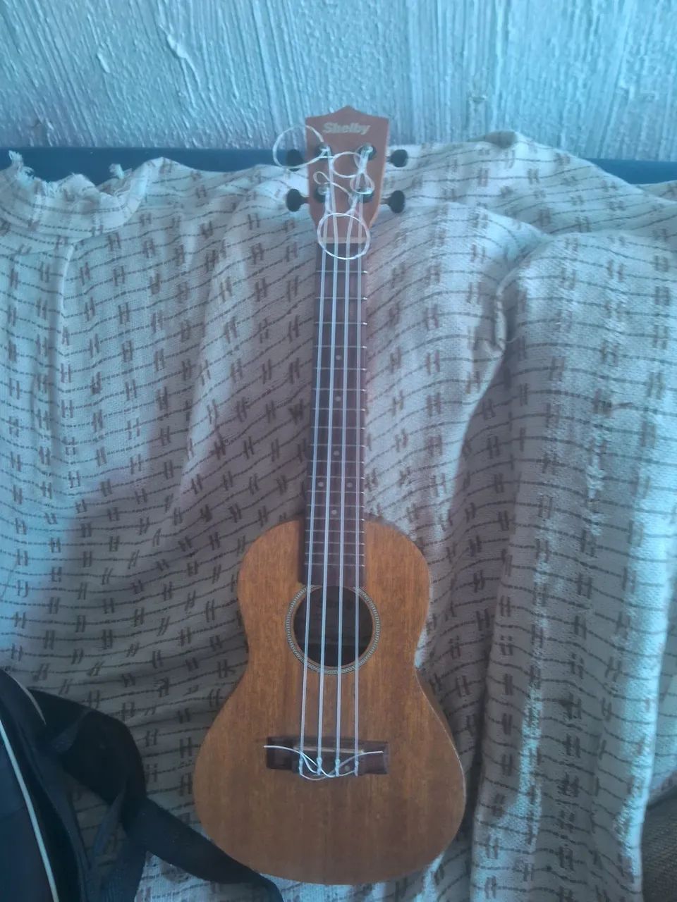 Ukulele venda - Foto 2