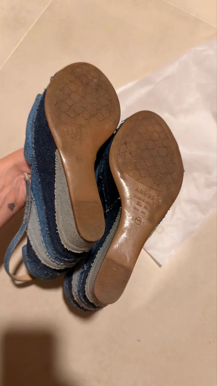 Sandália Plataforma Arezzo Ivy em Patchwork Jeans 38 - Foto 4