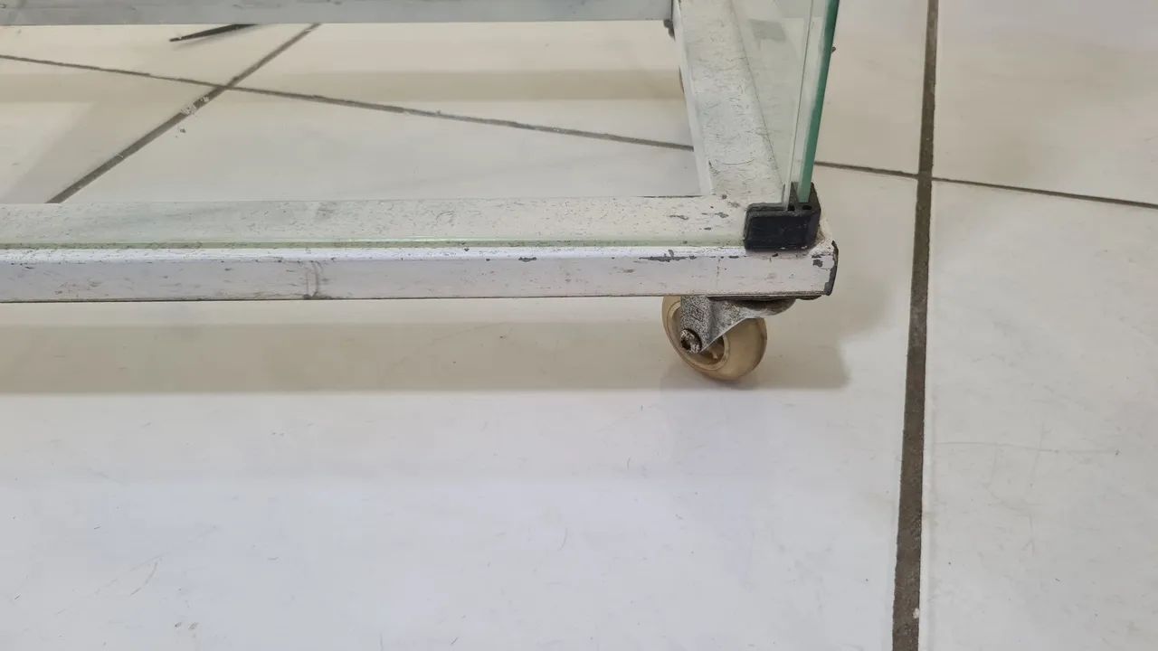 Vitrine de vidro com base movel - Foto 3