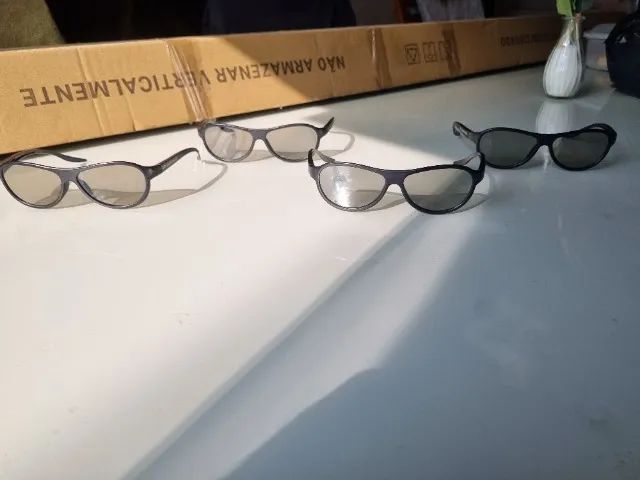4 OCULOS 3D PASSIVOS LG - Foto 3