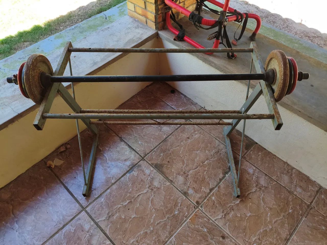 Kit Musculação Completo - Anilhas + Barras + Suporte/Cavalete - Foto 3