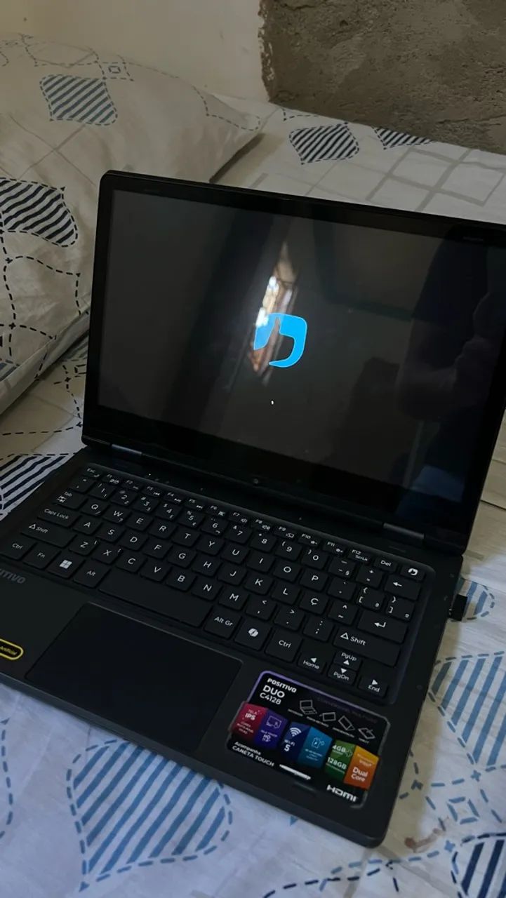 Notebook 2 em 1 (podendo ser usado como notebook ou tablete) - Foto 2