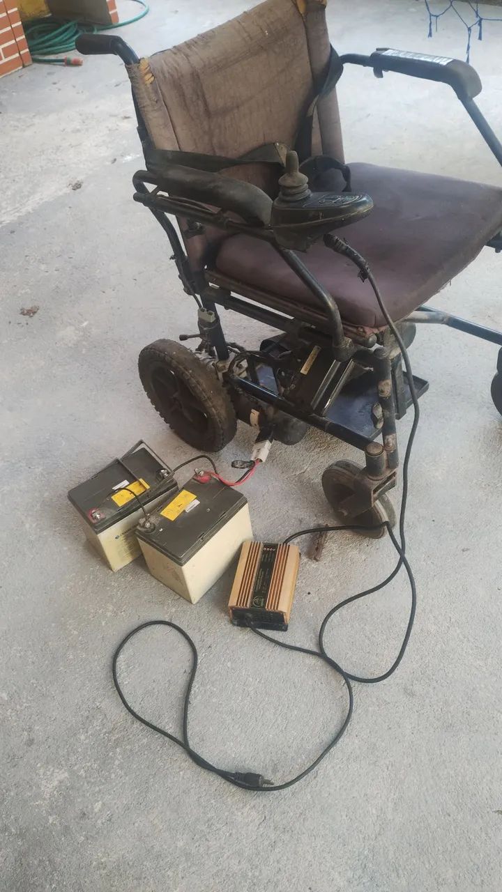 Cadeira de rodas motorizada  - Foto 2