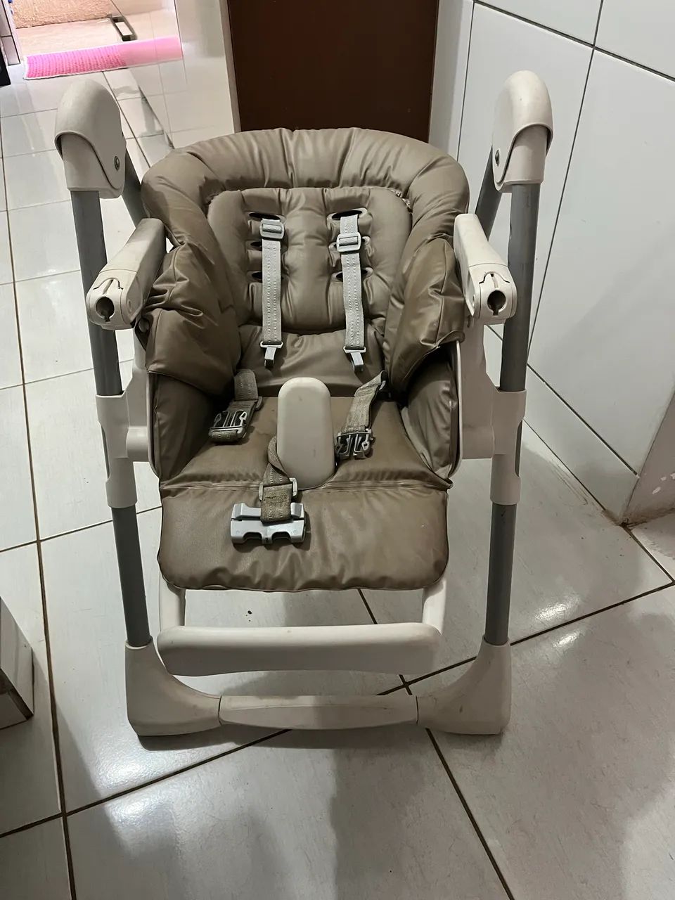 Cadeira de alimentação  - Foto 2