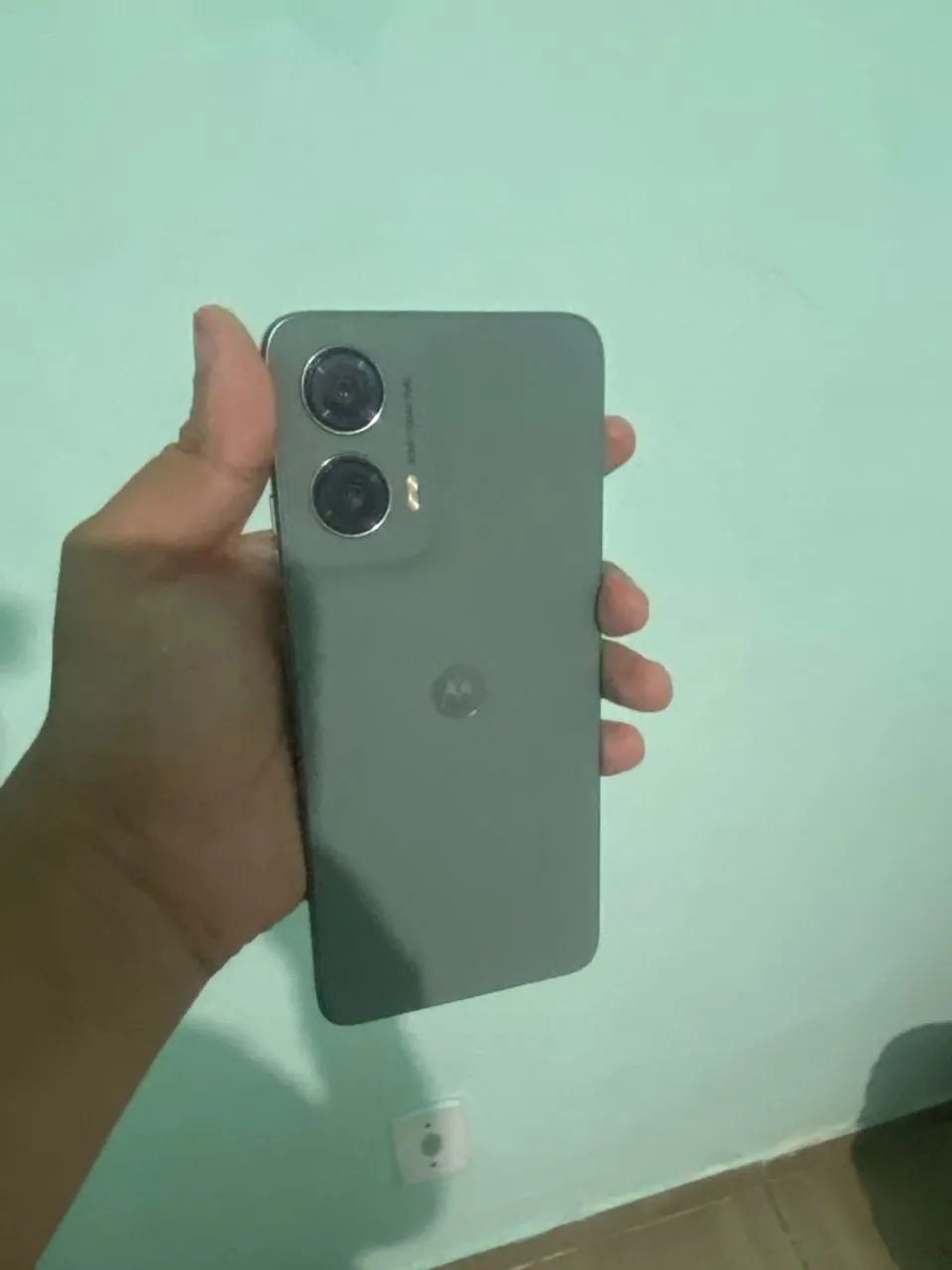 Moto G35 semi novo - Foto 2