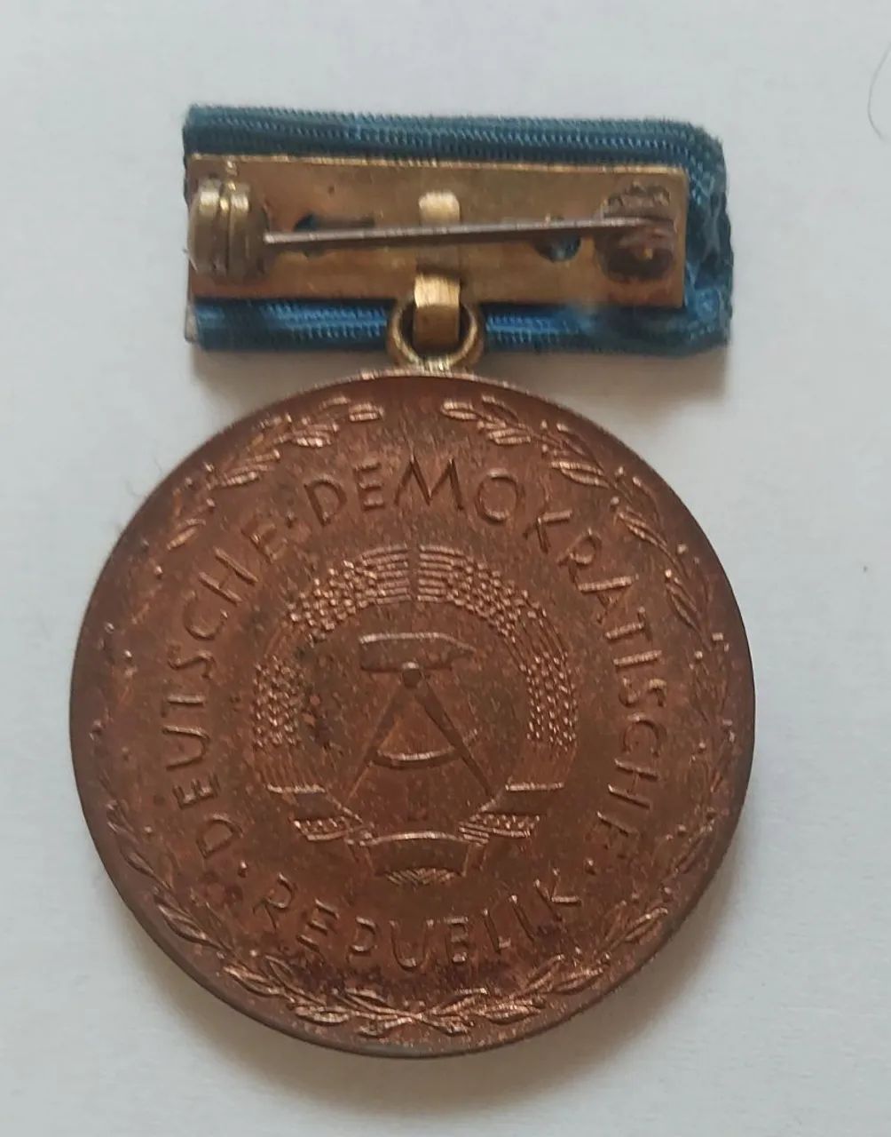 Medalha DDR Pestalozzi  - Foto 3