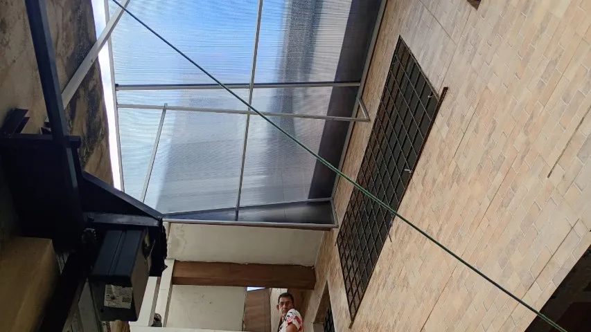 TOLDOS E COBERTAS EM POLICARBONATO - Aceitamos cartão de crédito - Foto 3