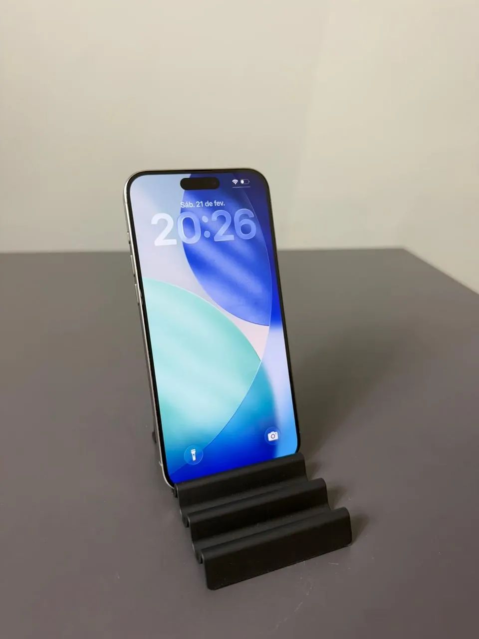 iPhone 15 pro Max natural titanium  - Foto 3