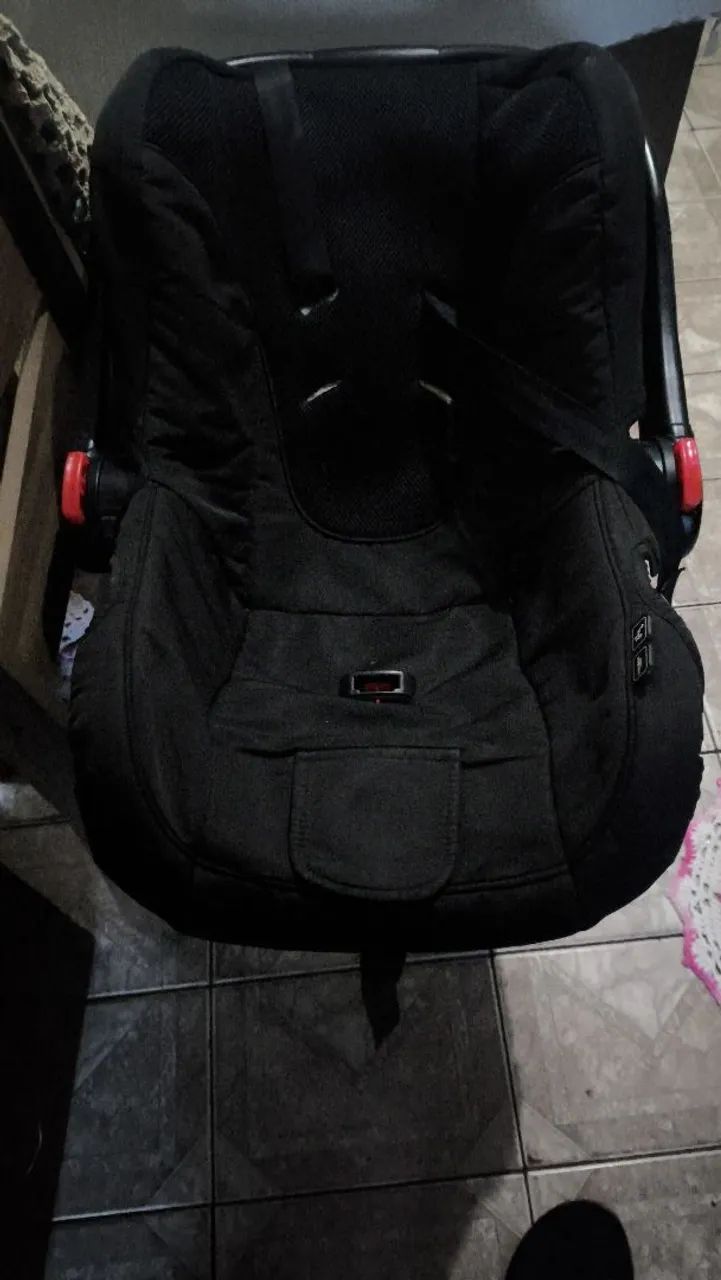 Vendo bebê conforto 