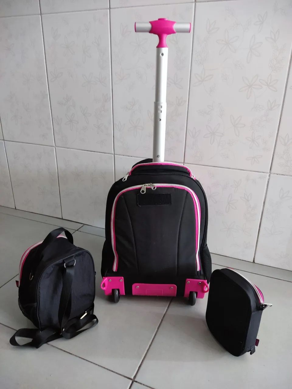Kit Original Mochila Rodinha Rebecca Bonbon + Lancheira + Estojo  - Foto 6