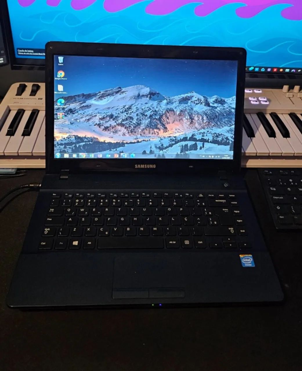 Notebook Samsung np270e4e 4GB DDR3 HD 500GB funciona tudo