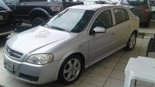 Grande Oferta!!Chevrolet Astra 2.0 automatico Blindado bancos em couro top de linha - Foto 2