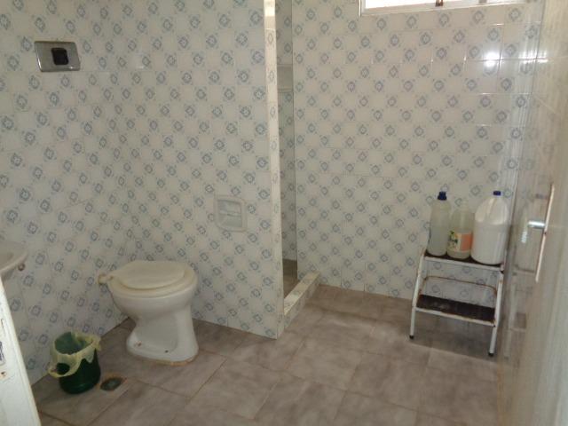 COD 575 - Casa De 2/4 Com Armários E Três Quitinetes Em Brotas - Foto 10