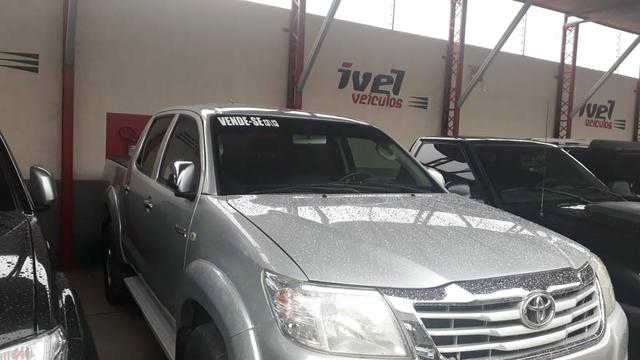 Hilux flex 2.7 Automática Multimídia 4x2 - Foto 4