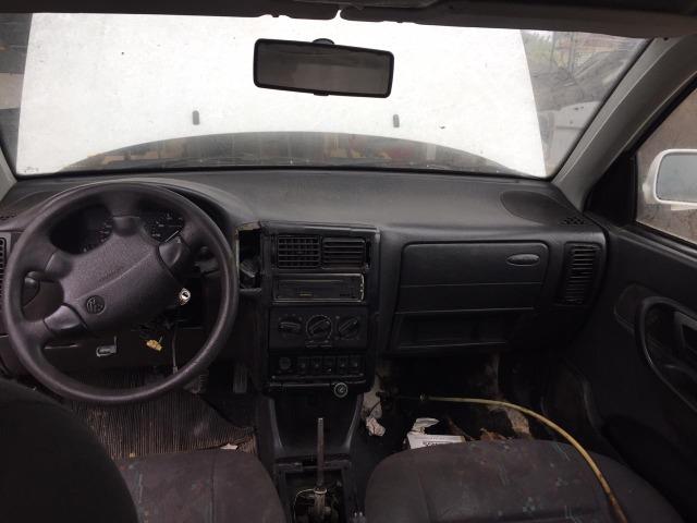 Sucata Volkswagen Polo Classic 1999 1.8 8v Para retirada de peças - Foto 4