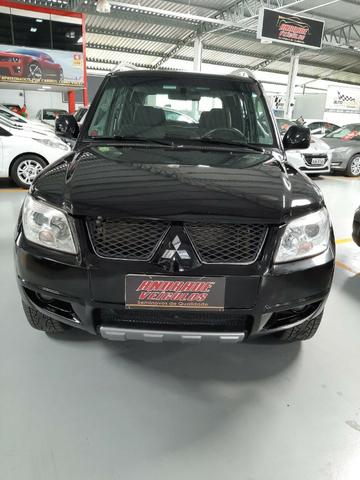 Mitsubishi Pajero TR4 4x2 Automático 2015