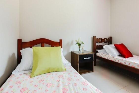 Sobrado 4 Dormitórios, 1 Suíte, Semi mobiliado localizado no Rio Vermelho! * - Foto 19