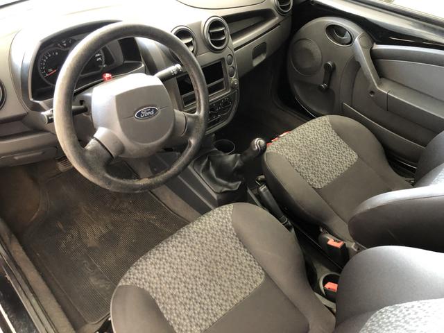 Ford Ka com Ar condicionado, apenas 61 mil rodados, impecável - Foto 6