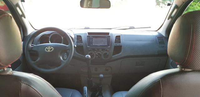 Carro Hillux preto bem conservado - Foto 5