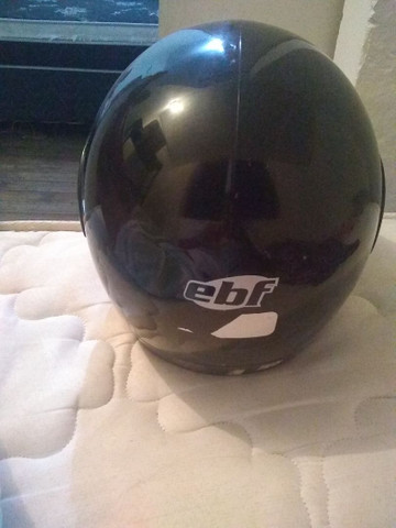Vende se capacete Tam 56 pra hoje - Foto 2
