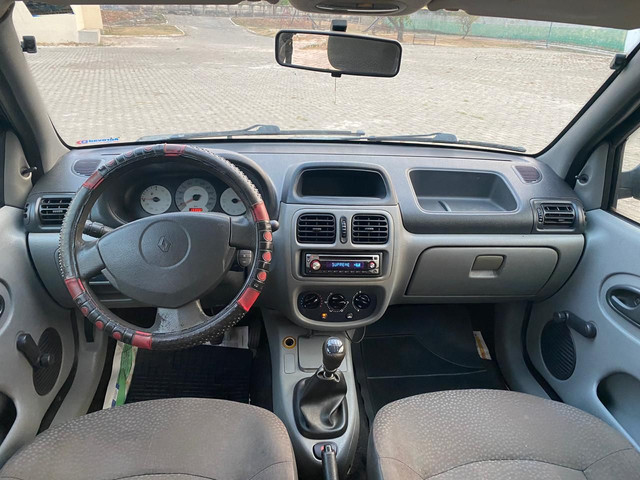 Clio 1.0 ano 2010 - Foto 2