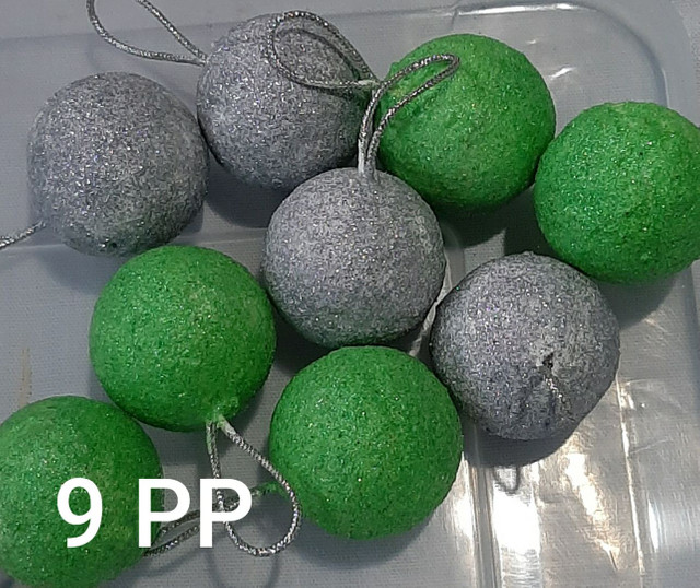 59 bolas de Natal artesanais