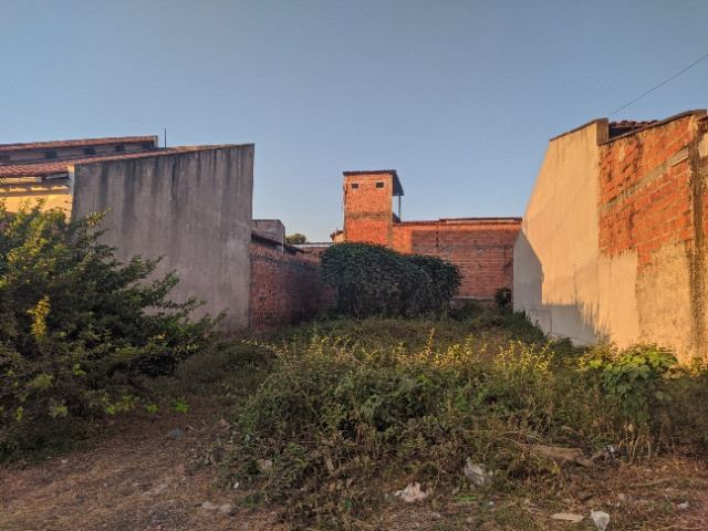 Vendo terreno Cohab