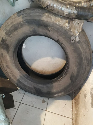 Pneus caminhão 295 - Foto 2
