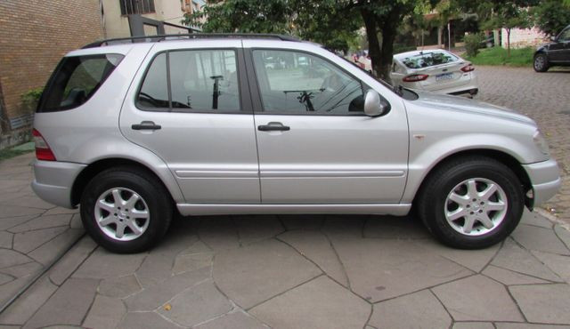 Mercedes Benz ML 430 2001, apenas 127.000 km, absolutamente impecável - Foto 6